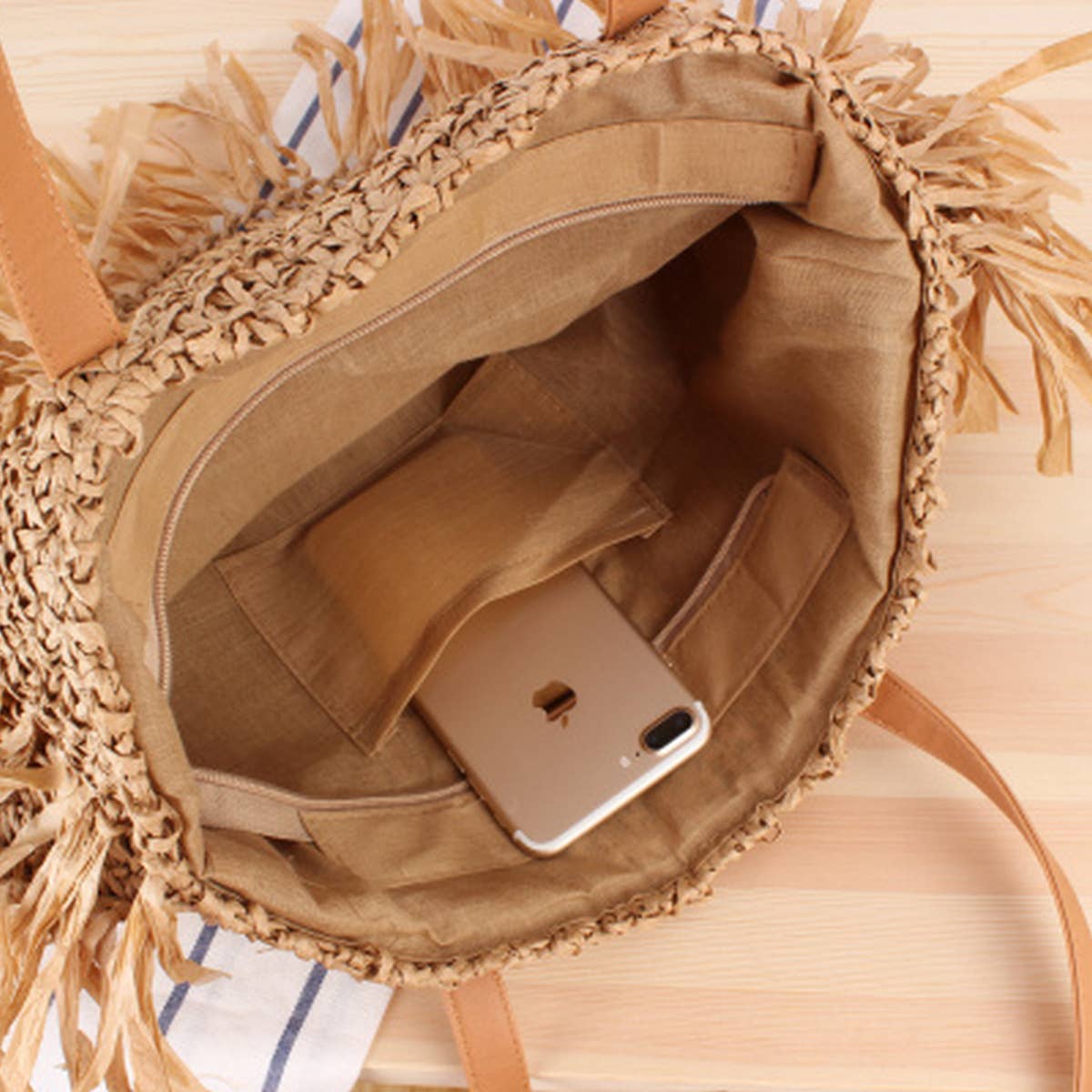 SEMICIRCLE TASSEL ONE-SHOULDER BEACH STRAW BAG_CWAB2021