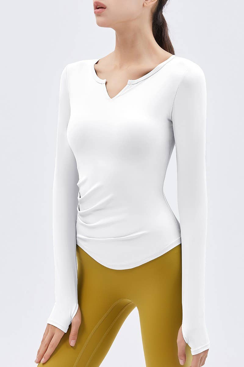 CWTBLL2938_V-NECK NUDE SPORTS TOP WITH CHEST PAD