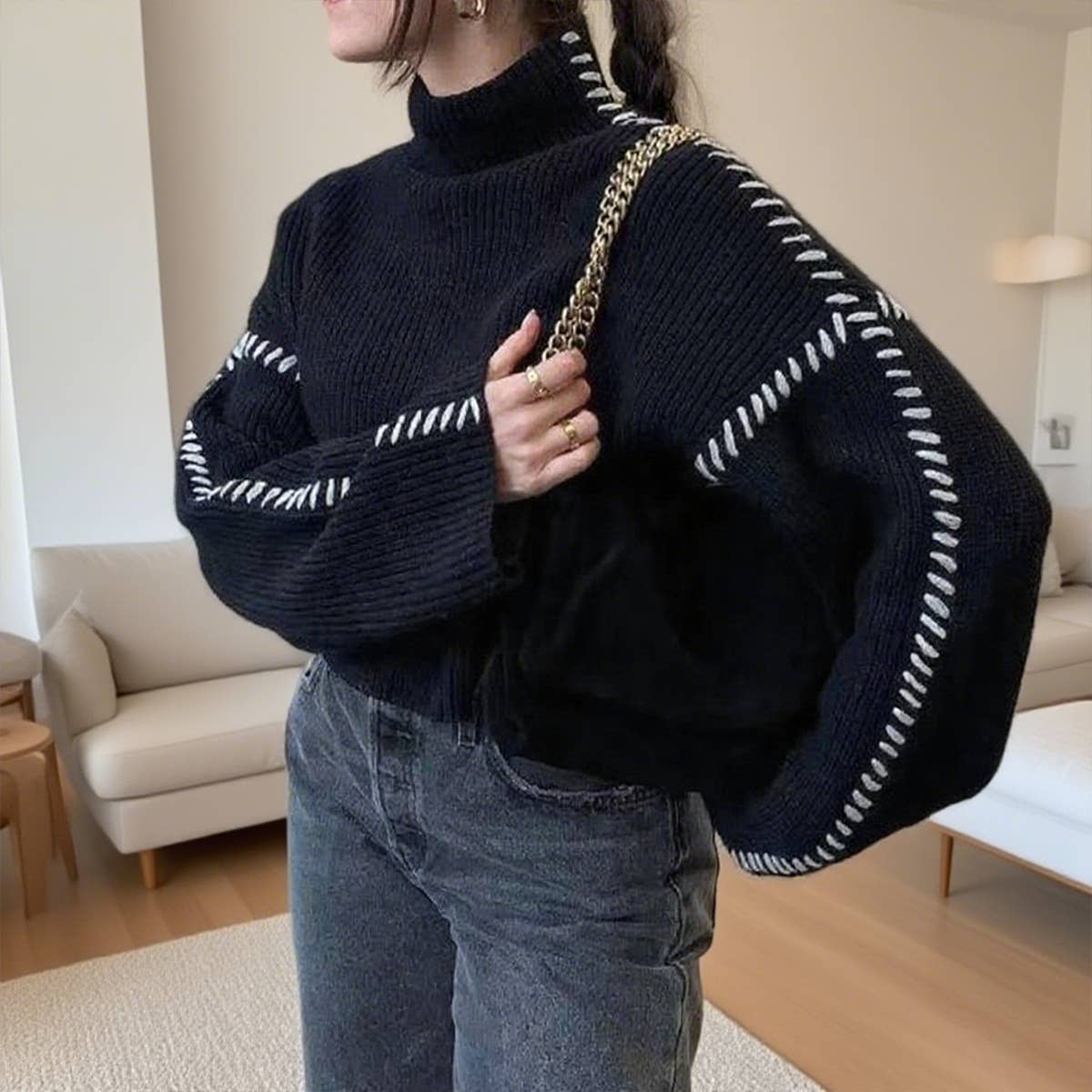 Color-blocking and patchwork round-neck sweater