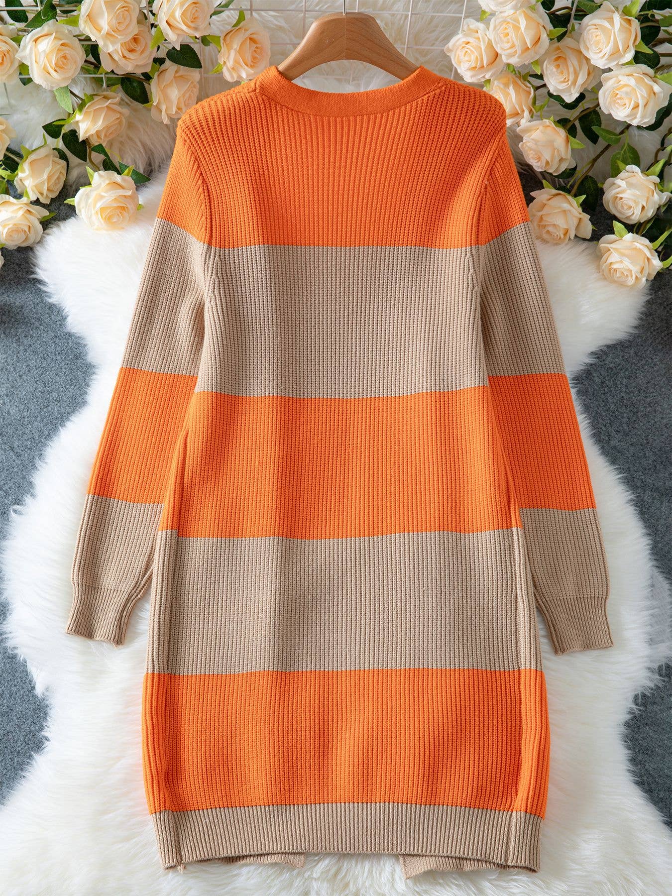 Color stripe button without a long cardigan