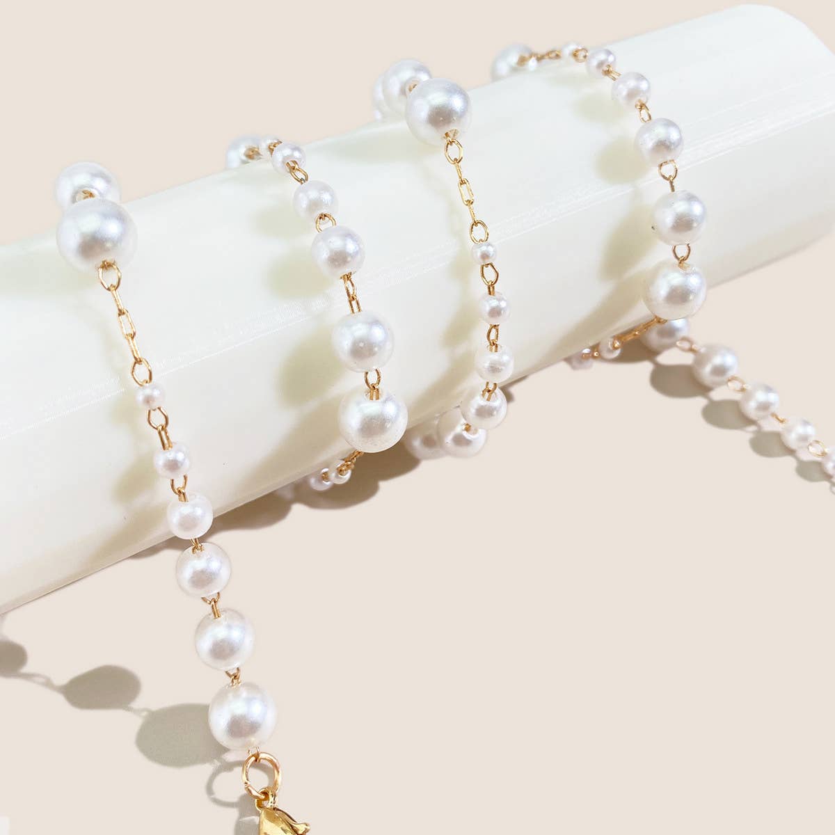 PEARL GRADIENT HANDMADE GLASSES LANYARD_CWMM1169