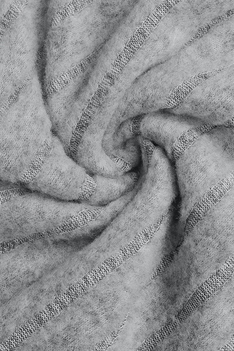 CWTBLL1759_SOLID COLOR STRIPED BRUSHED V-NECK T-SHIRT TOP