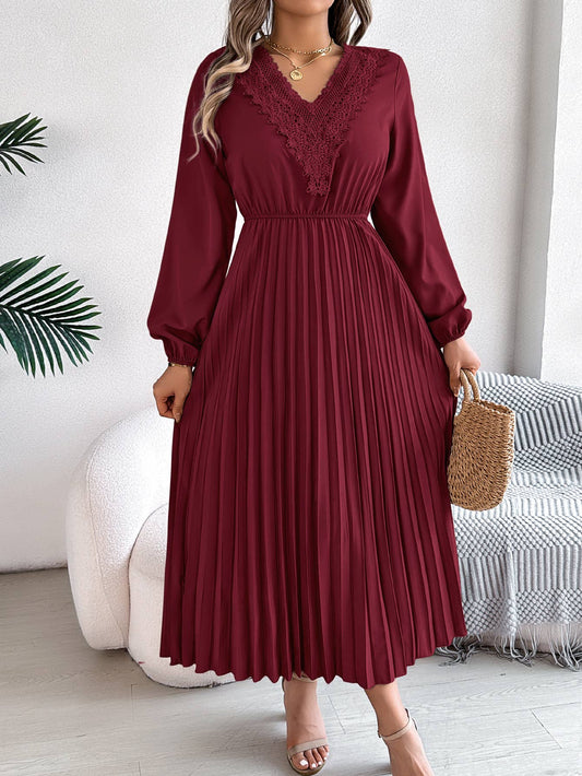 Elegant temperament V-neck waist pleated dress