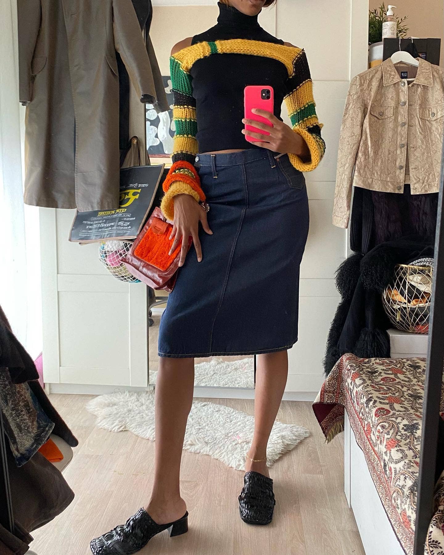 HOLLOWED-OUT KNITTED LONG-SLEEVED COMB SHAWL