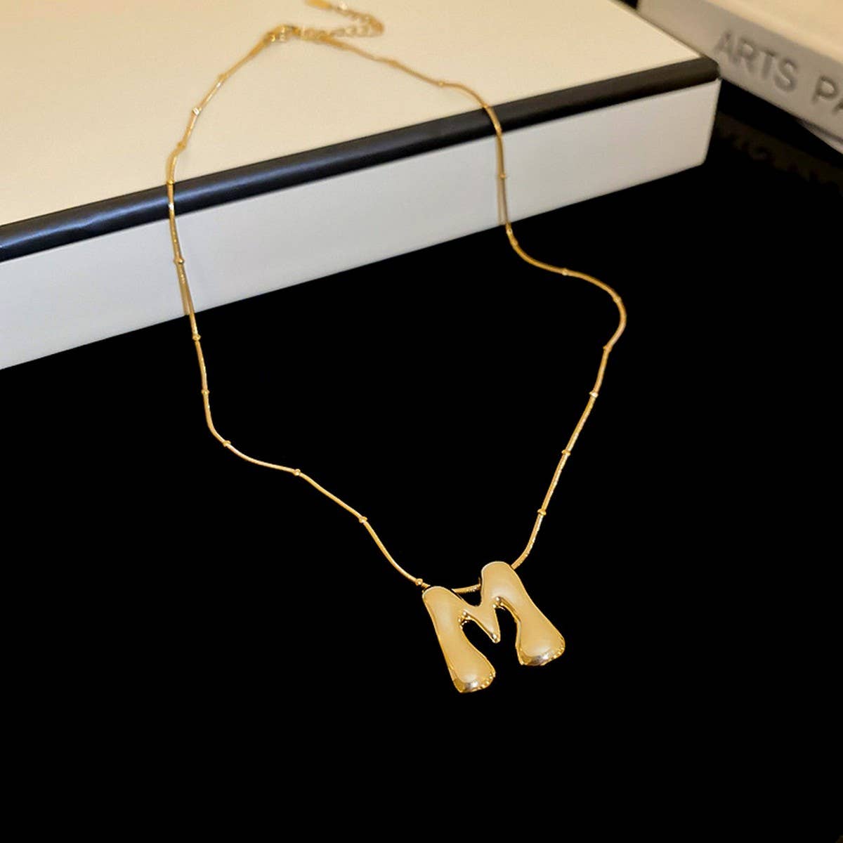 NEW LETTER PENDANT, NICHE TEMPERAMENT NECKLACE
