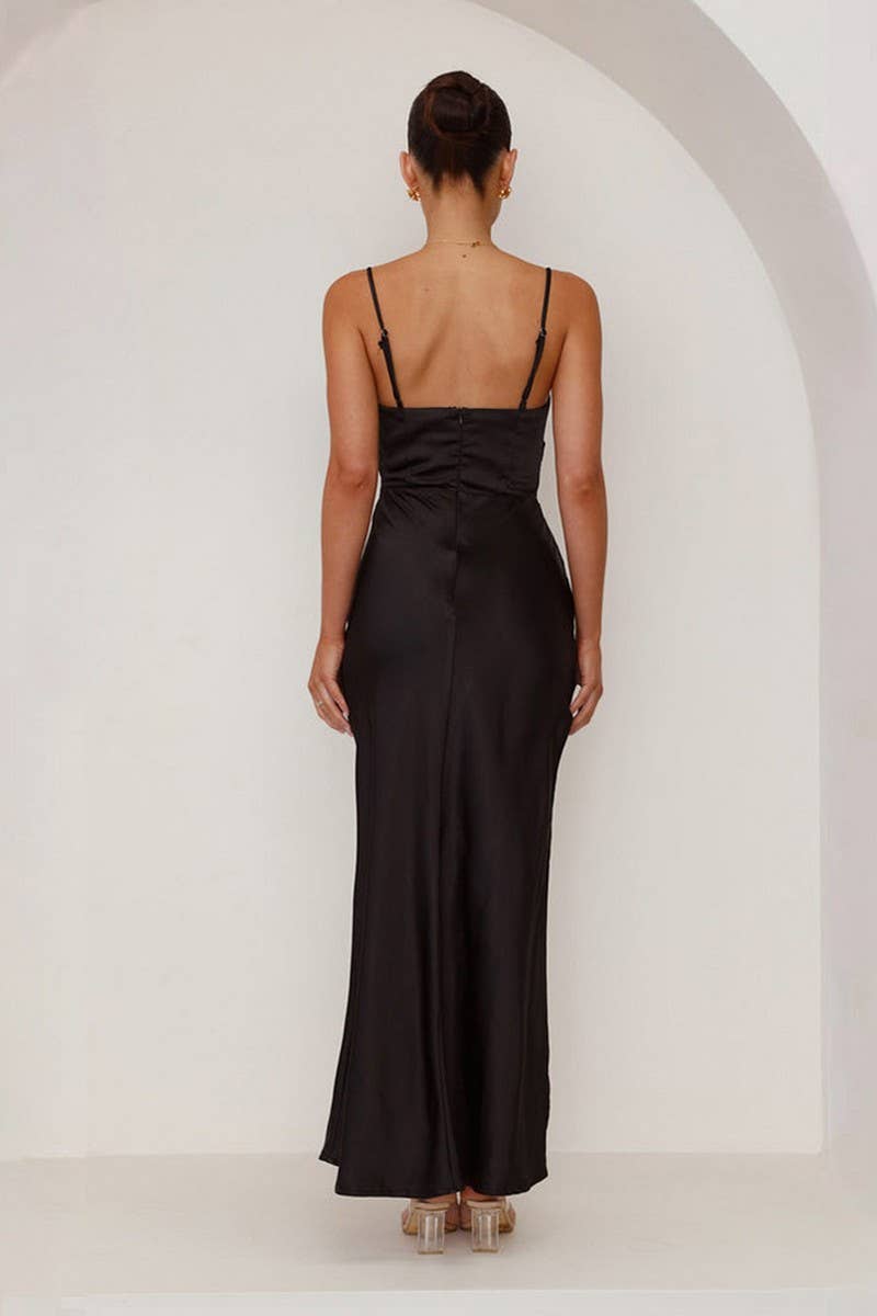 CWDMD5546_SOLID BACKLESS SPAGHETTI STRAP MIDI DRESS