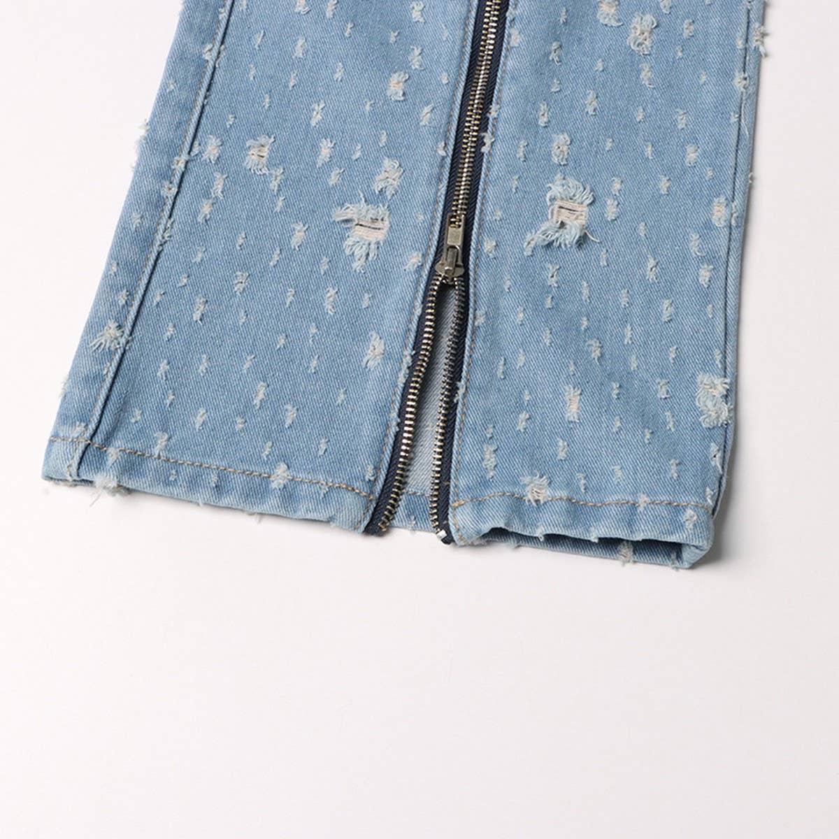 WASHED AND DISTRESSED STRAIGHT LEG JEANS