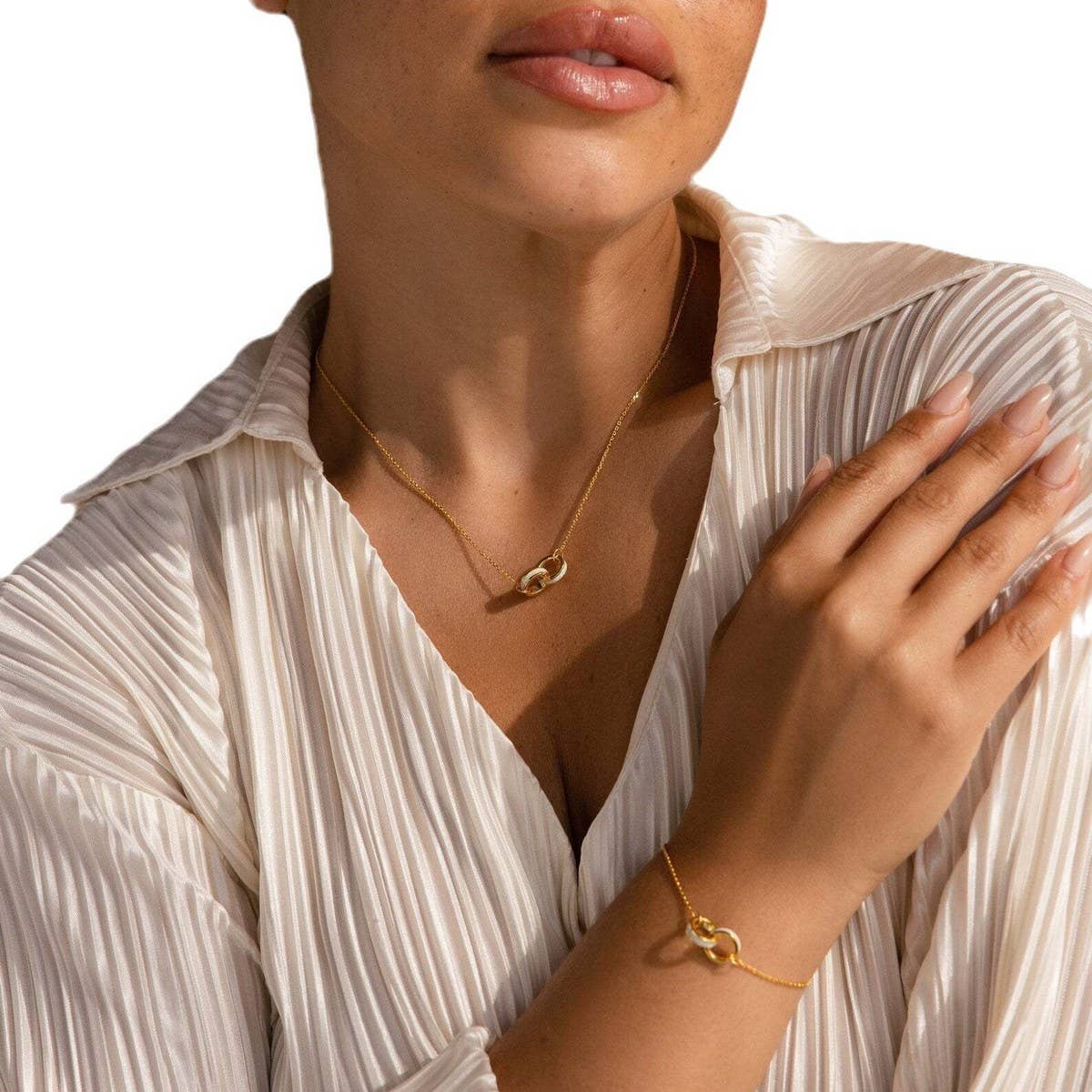 Simple Eternity Circle Asymmetric Necklace_CWMM5735