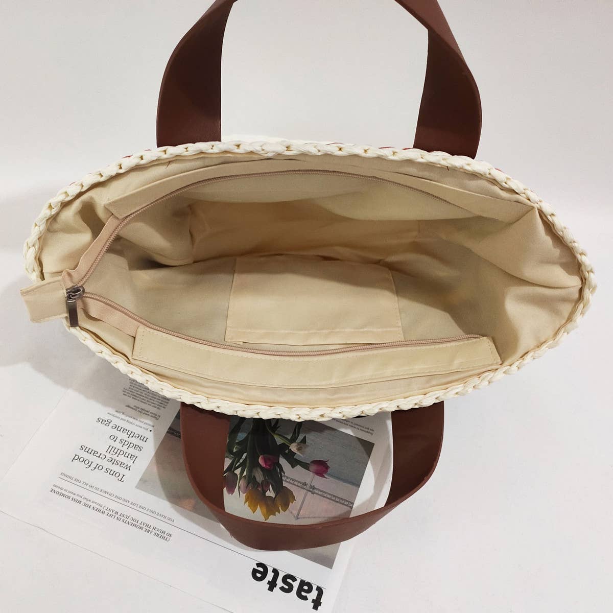 LARGE CAPACITY CONTRAST STRIPED WOVEN BAG_CWAB1973