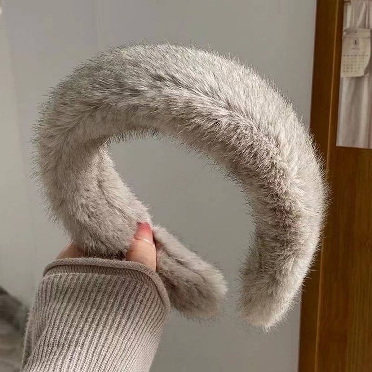 NEW WIDE BRIM PLUSH HEADBAND_CWAHA1716