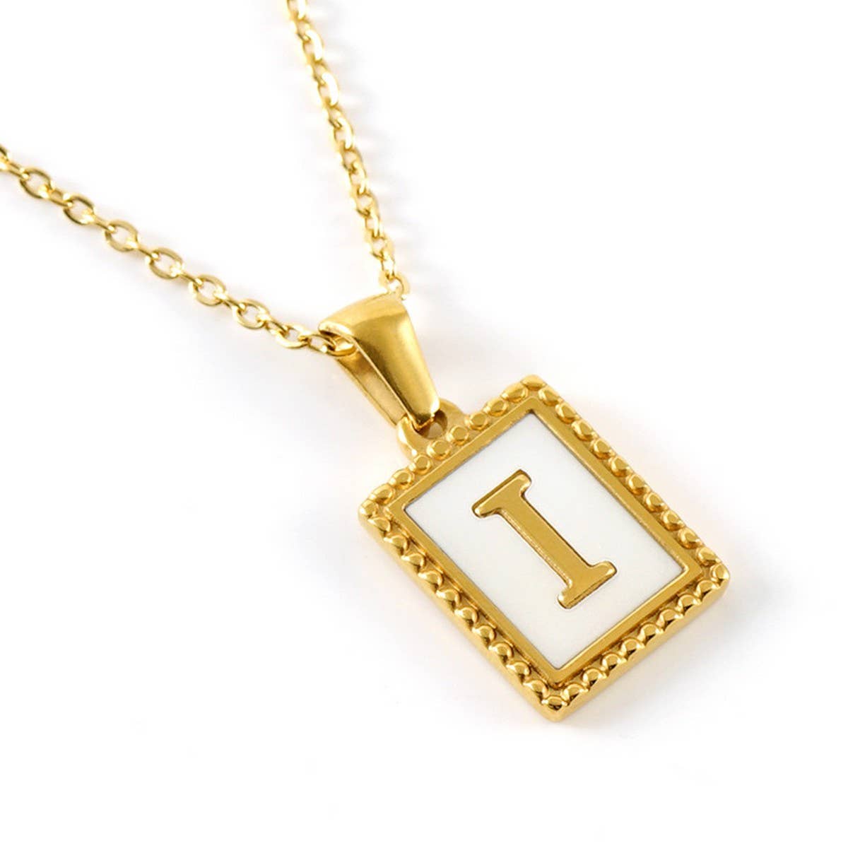 18K GOLD STAINLESS STEEL LETTER SHELL NECKLACE_CWAJE0685