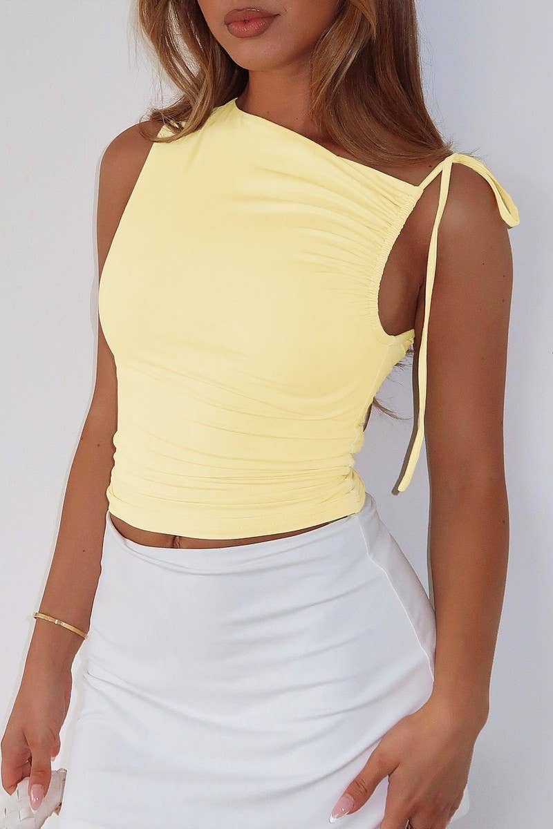 CWTBLSL0674_IRREGULAR SHOULDER STRAP DRAWSTRING PLEATED TOP