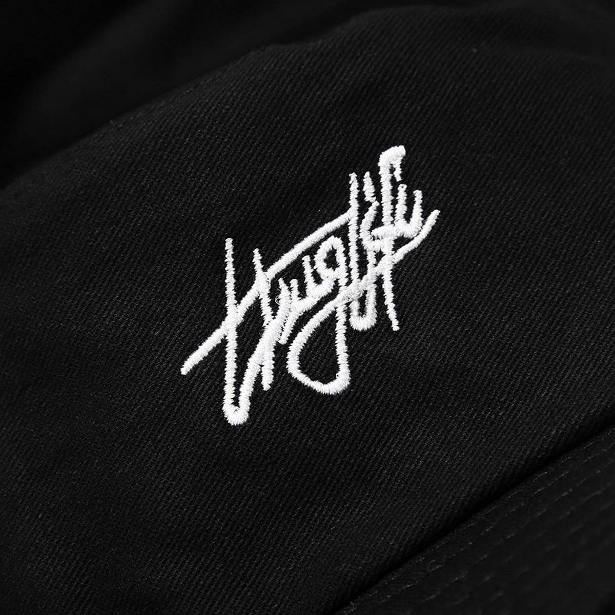 DOUBLE-SIDED LETTER EMBROIDERED BUCKET HAT_CWAH1640