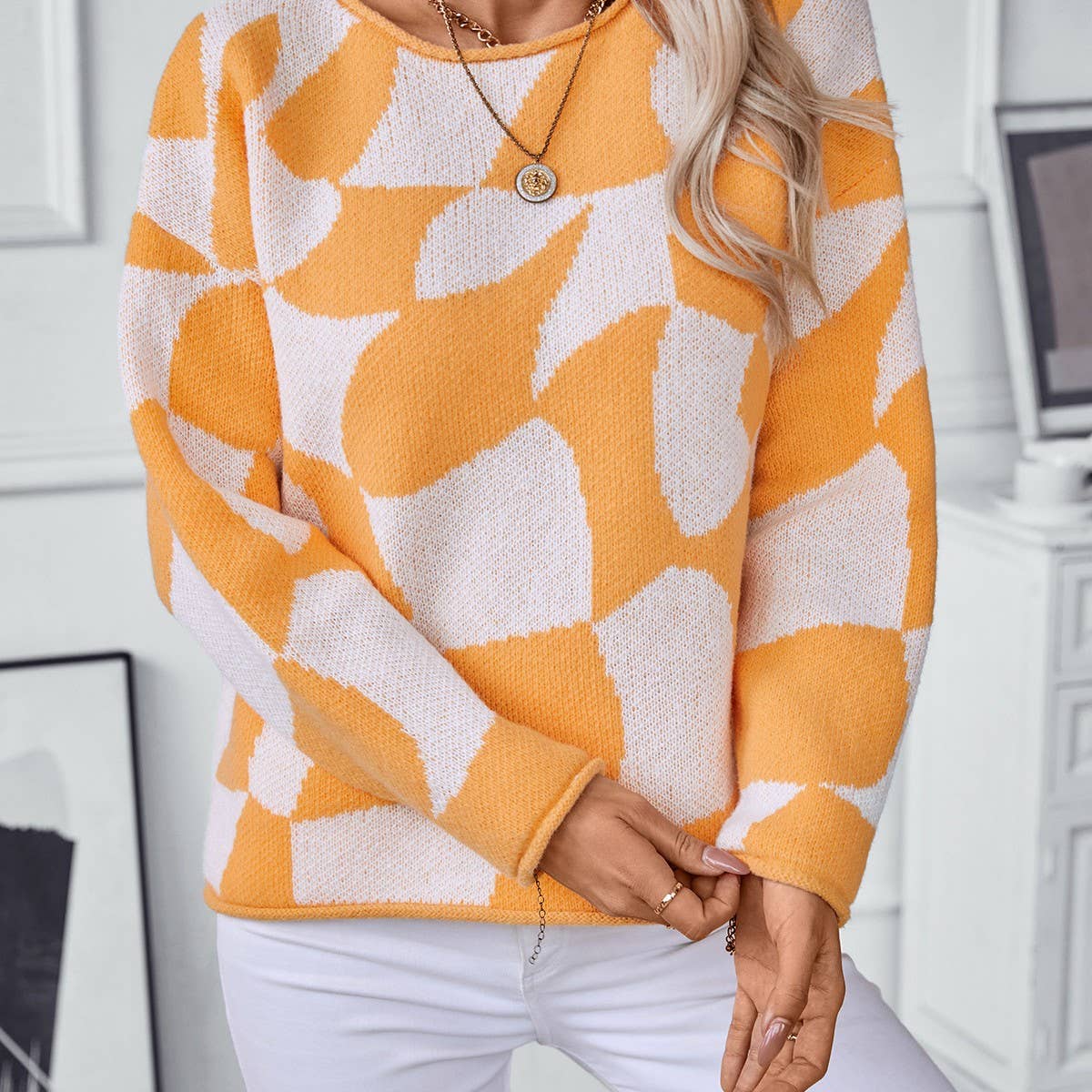 Color contrast crew neck pullover sweater