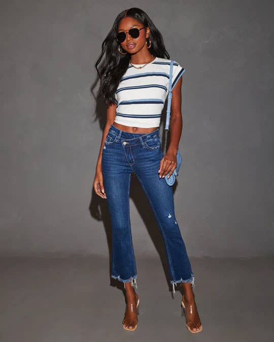 Fashionable slim fit cropped jeans