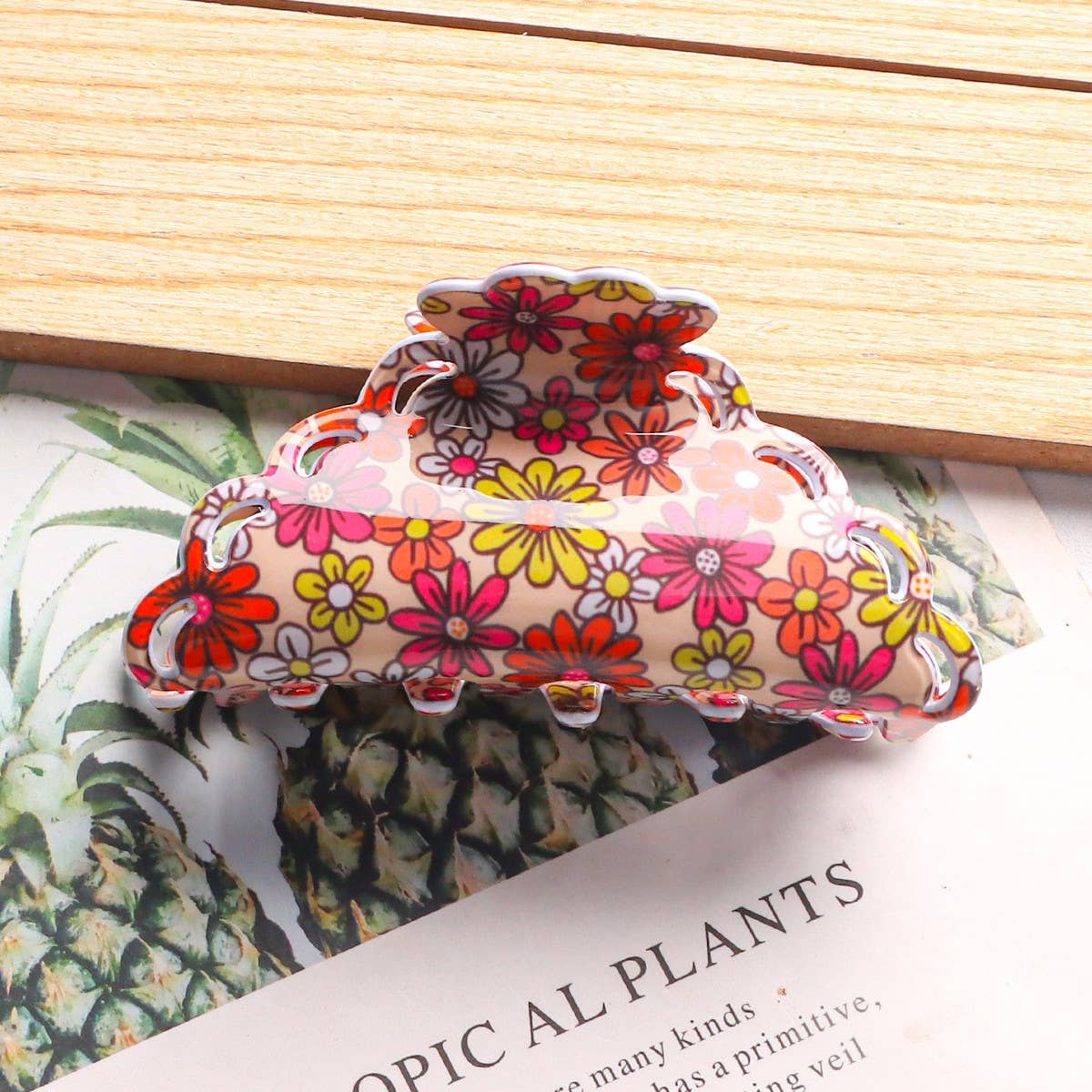 CWAHA1419_ACETIC ACID PLANT FLOWERS IRREGULAR HAIR CLAW CLIP
