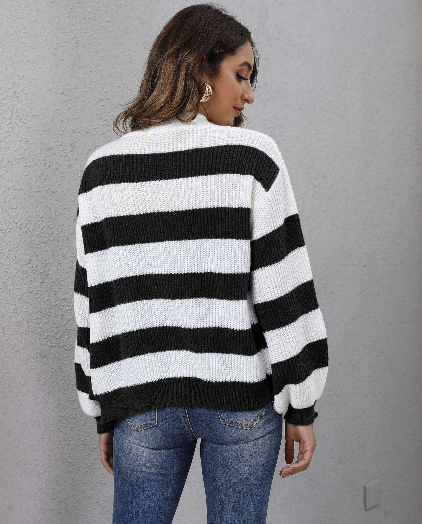 Color contrast stripe stitched cardigan