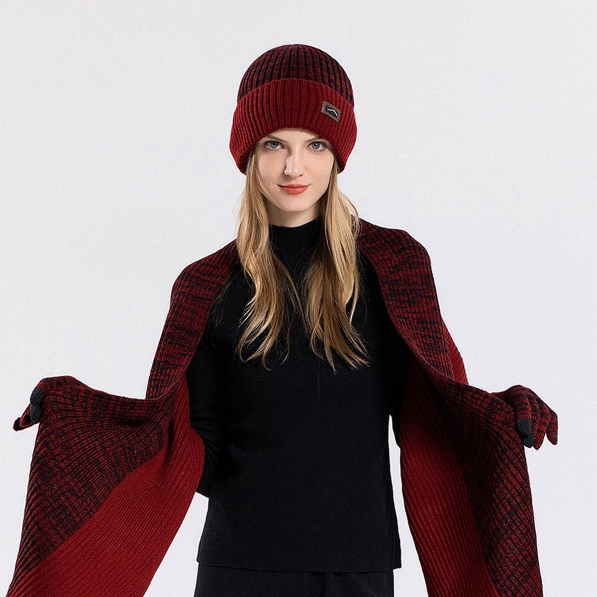 OUTDOOR WARM GLOVES AND SCARF THREE-PIECE SET_CWASC1138
