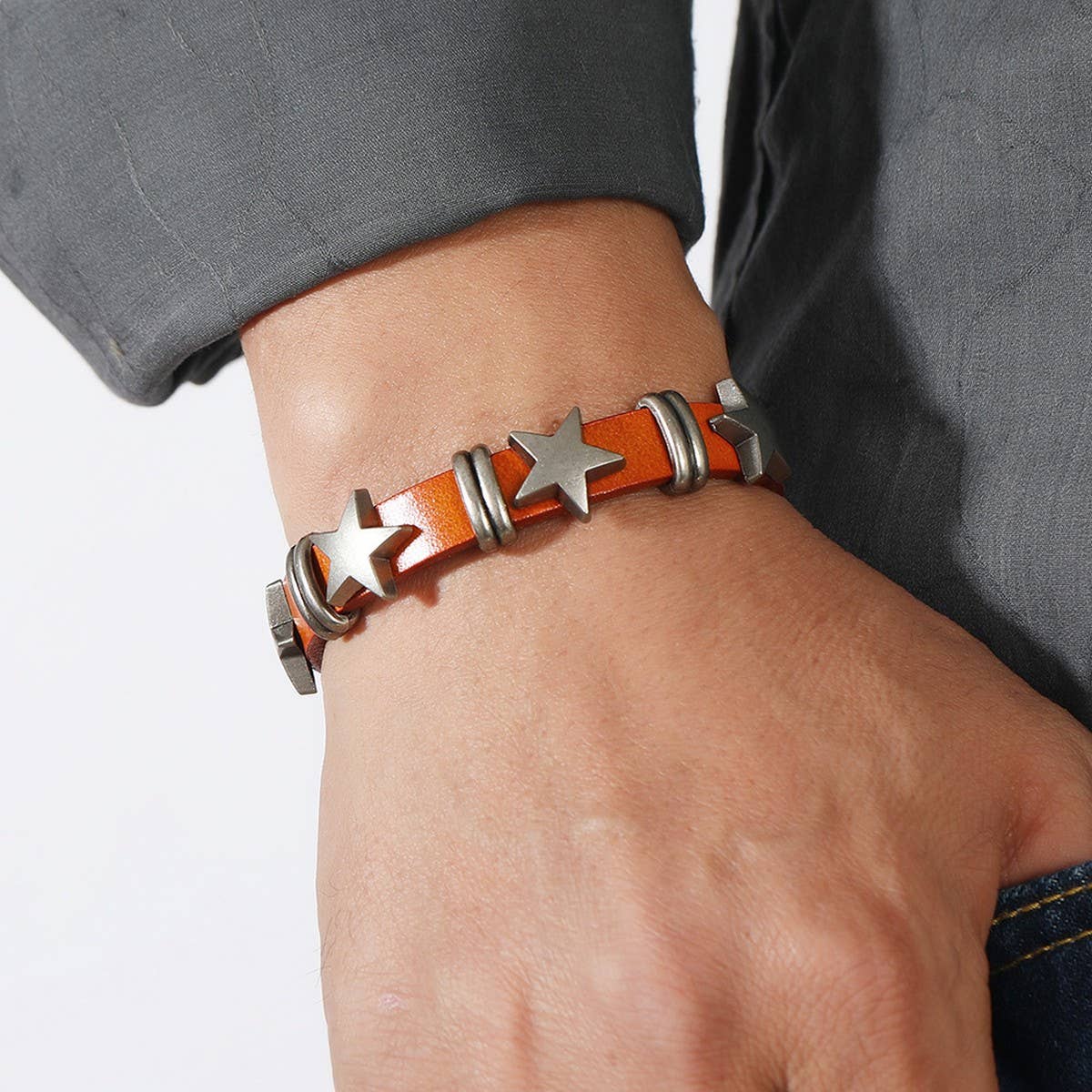 FIVE-POINTED STAR RETRO COWHIDE CREATIVE BRACELET