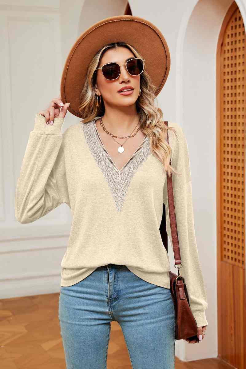CWTBLL2842_AUTUMN LOOSE LACE V-NECK LONG SLEEVE TOP