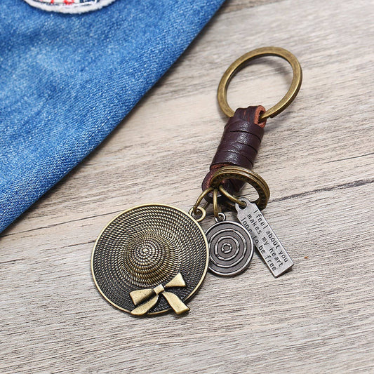 RETRO CREATIVE SMALL GIFT HAT COWHIDE KEYCHAIN_CWMM5033