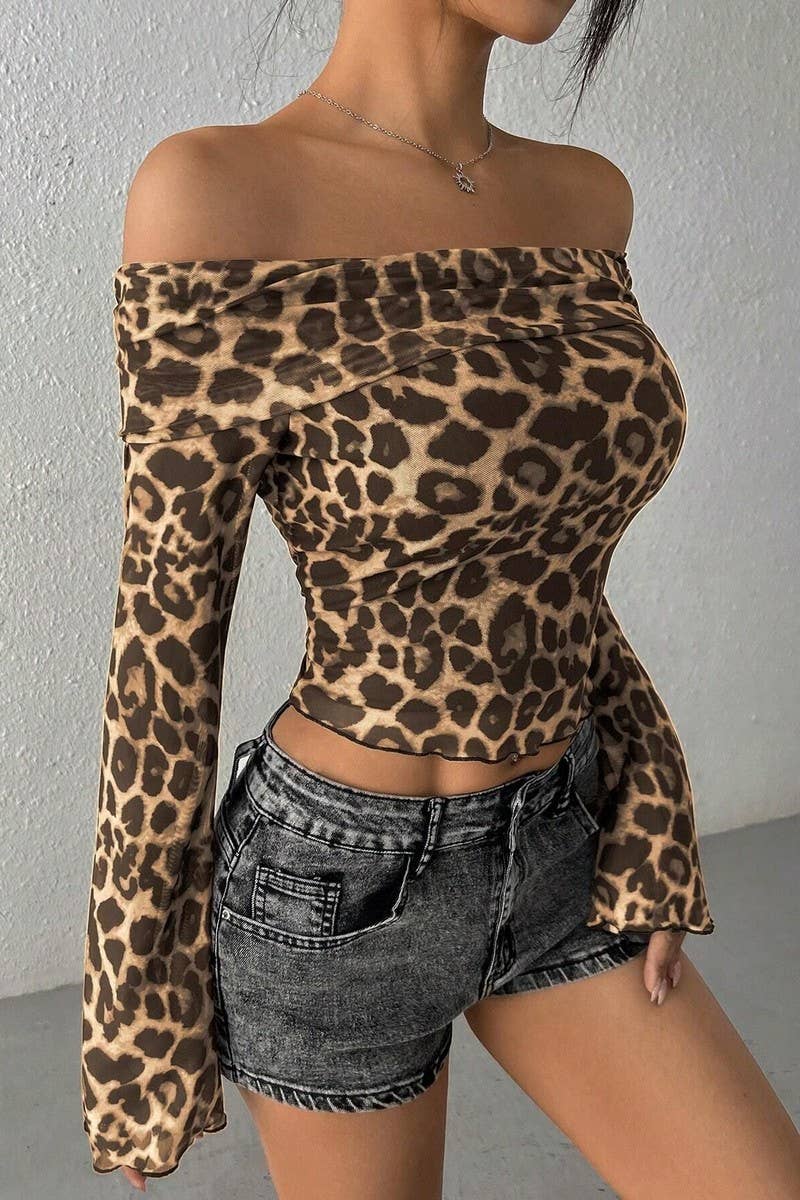 CWTBLL3472_OFF-SHOULDER LONG-SLEEVED LEOPARD PRINT MESH TOP