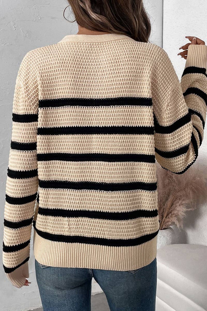 CWOSWL6835_AUTUMN BUTTON-DOWN STRIPED LOOSE SWEATER