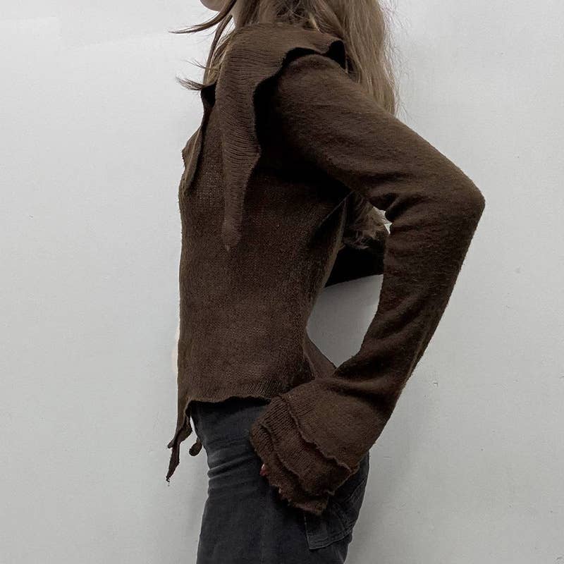 DO AN OLD DESIGN WITH HEM AND A LINE NECK SWEATER