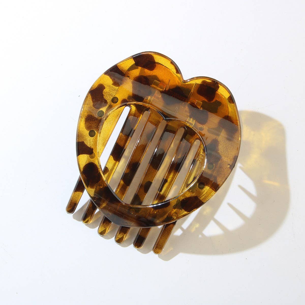 CWAHA07407_HOLLOW HEART NO-CREASE DUCKBILL HAIR CLIP