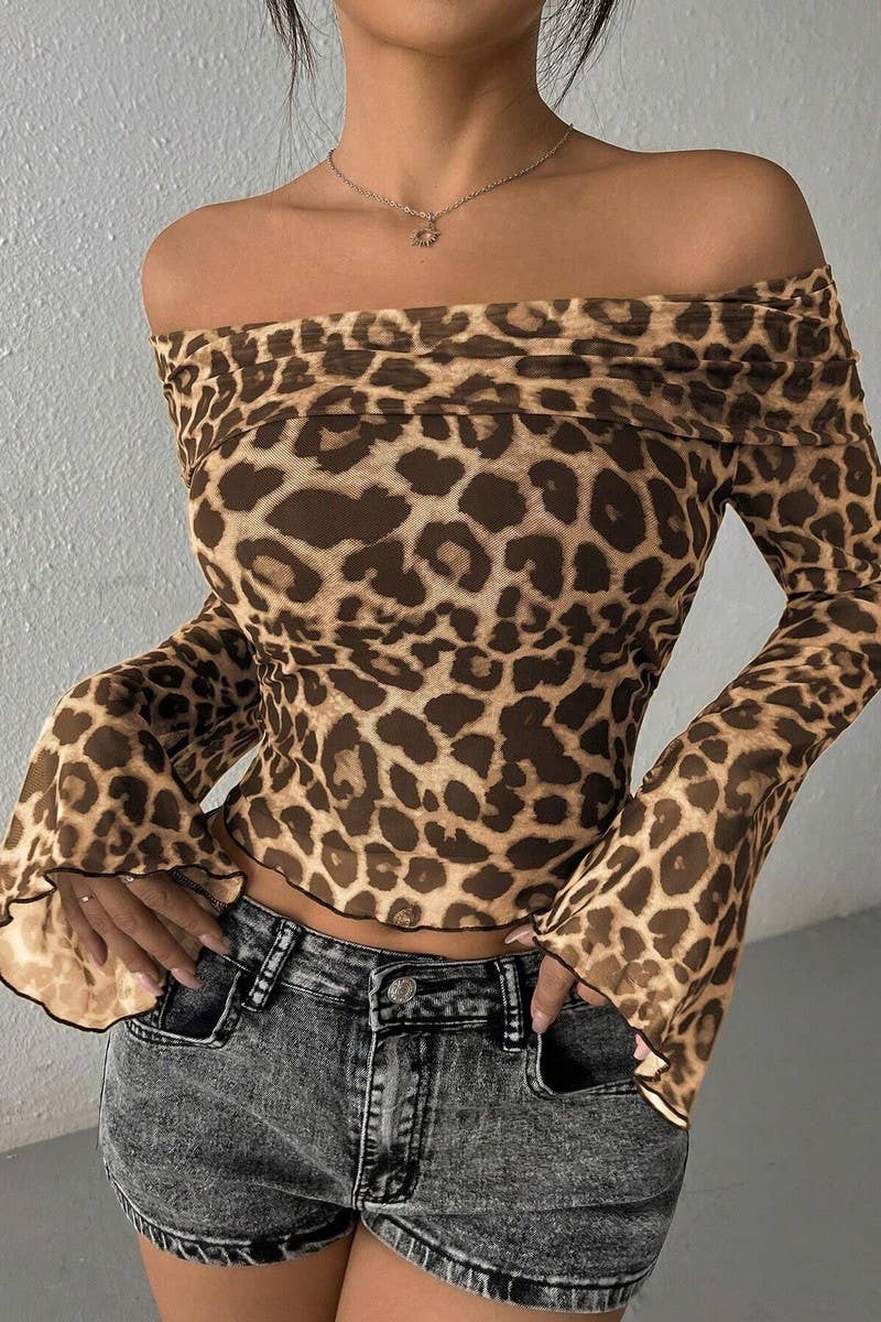 CWTBLL3472_OFF-SHOULDER LONG-SLEEVED LEOPARD PRINT MESH TOP