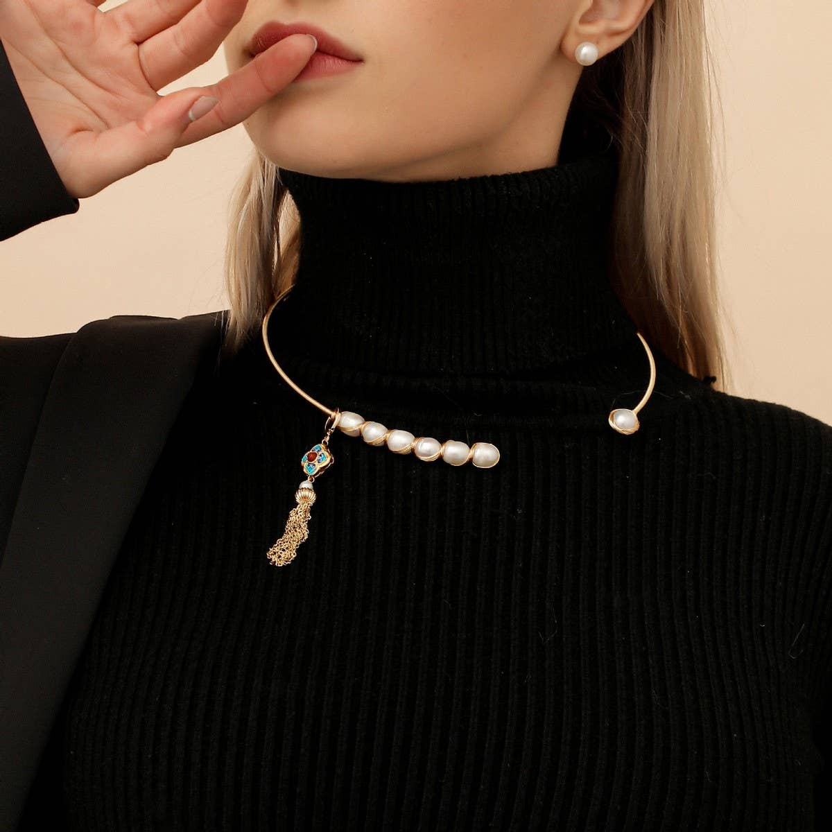 VINTAGE NICHE NATURAL FRESHWATER PEARL NECKLACE