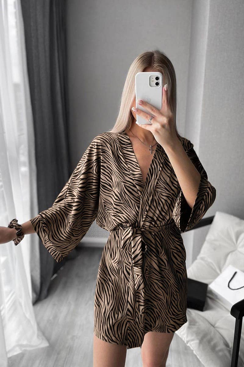 CWSPJ0367_TIE-UP ZEBRA PRINT LONG-SLEEVED ROBE