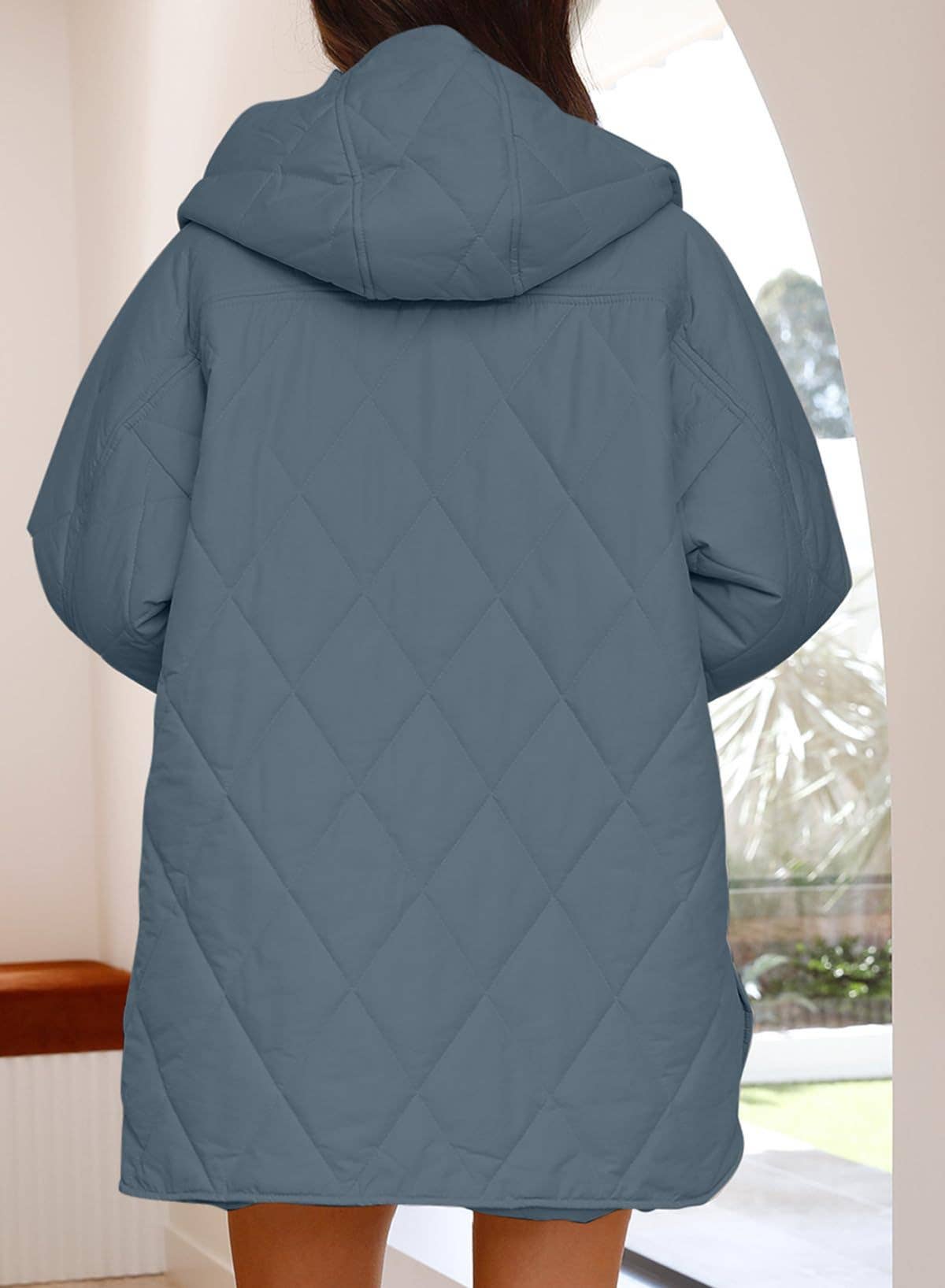 CASUAL QUILTED DIAMOND HOODED LIGHT JACKET