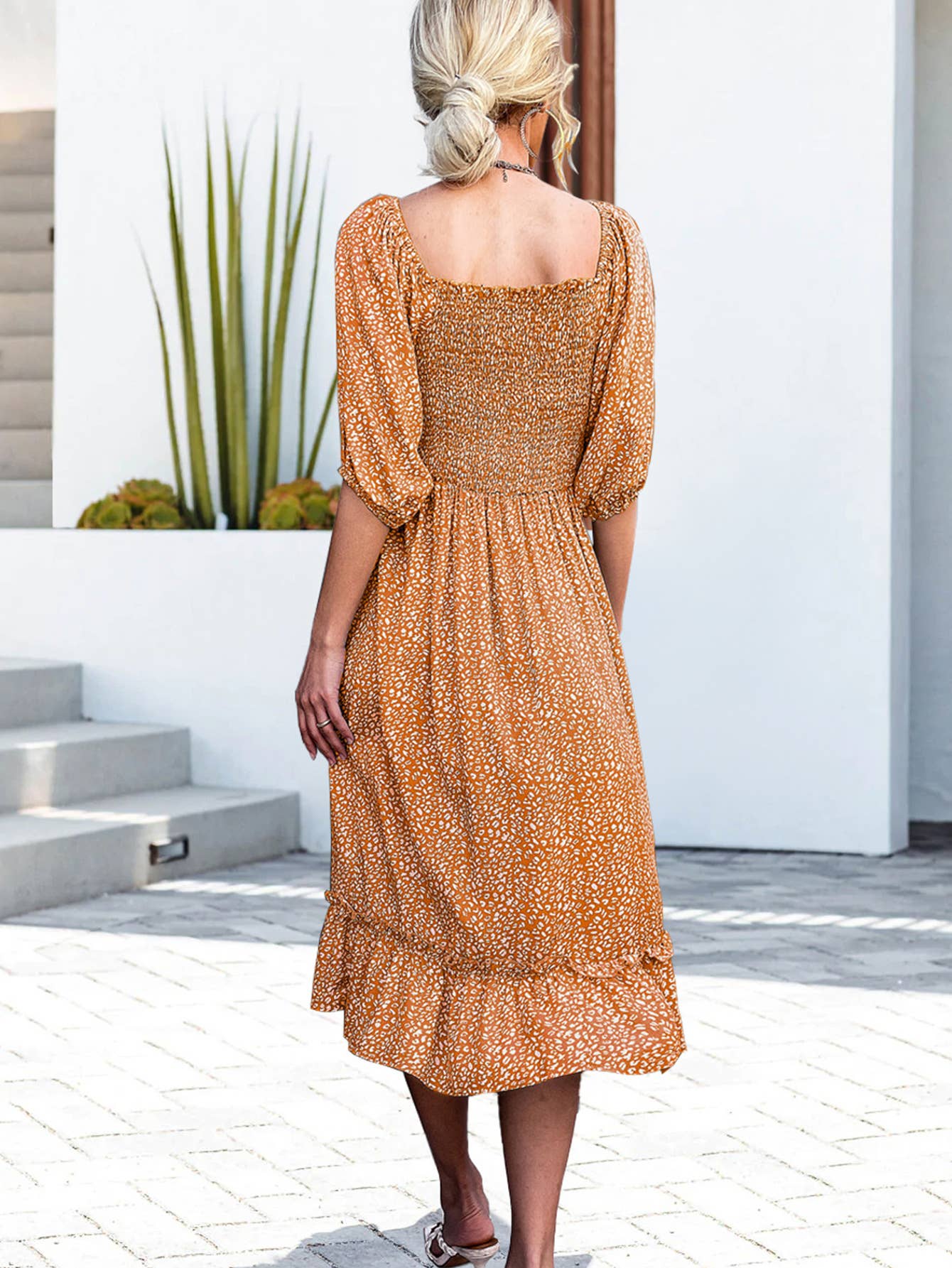 FLORAL DRESS WITH SQUARE COLLAR PUFFED SLEEVES