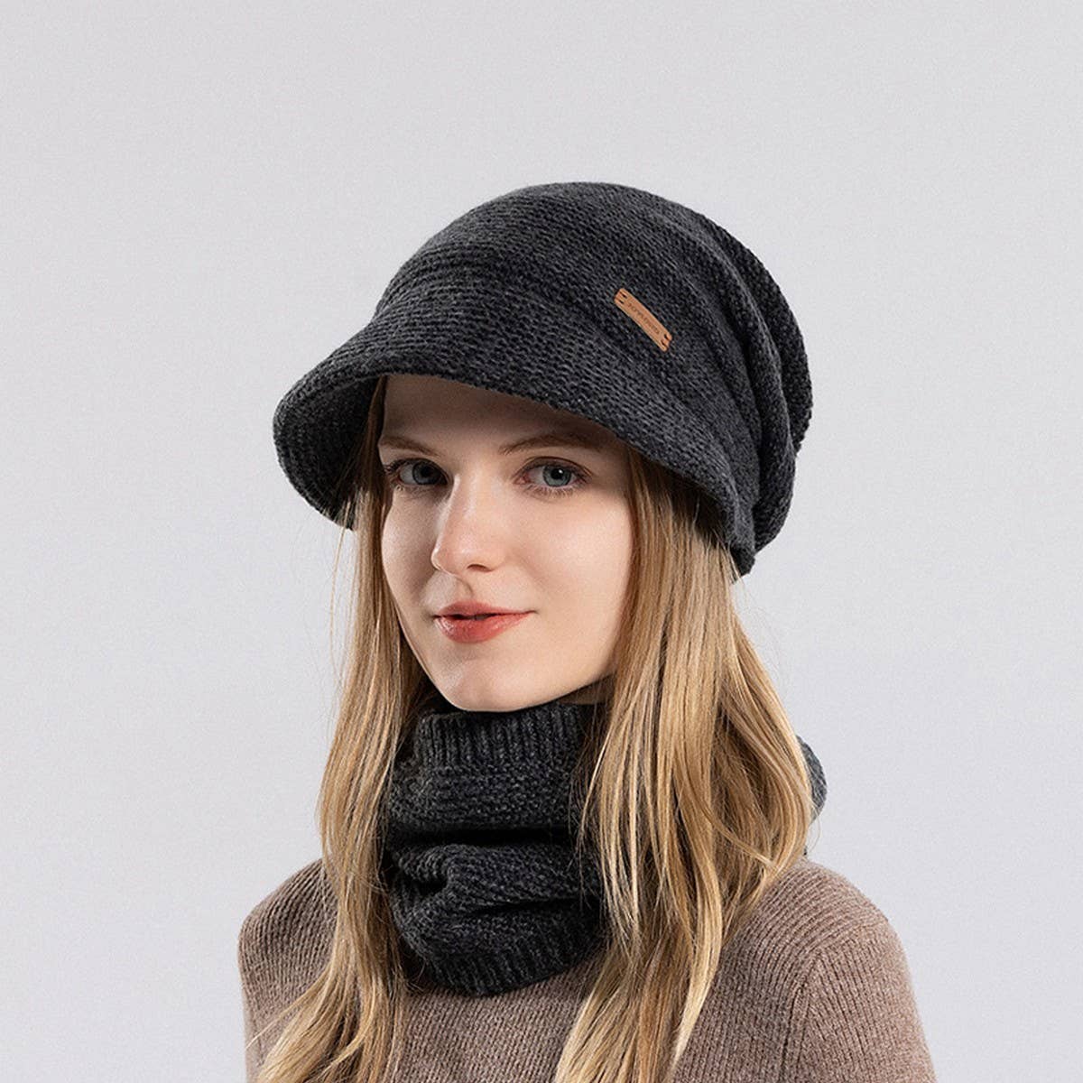 WINTER WARM KNITTED HAT AND SCARF SET
