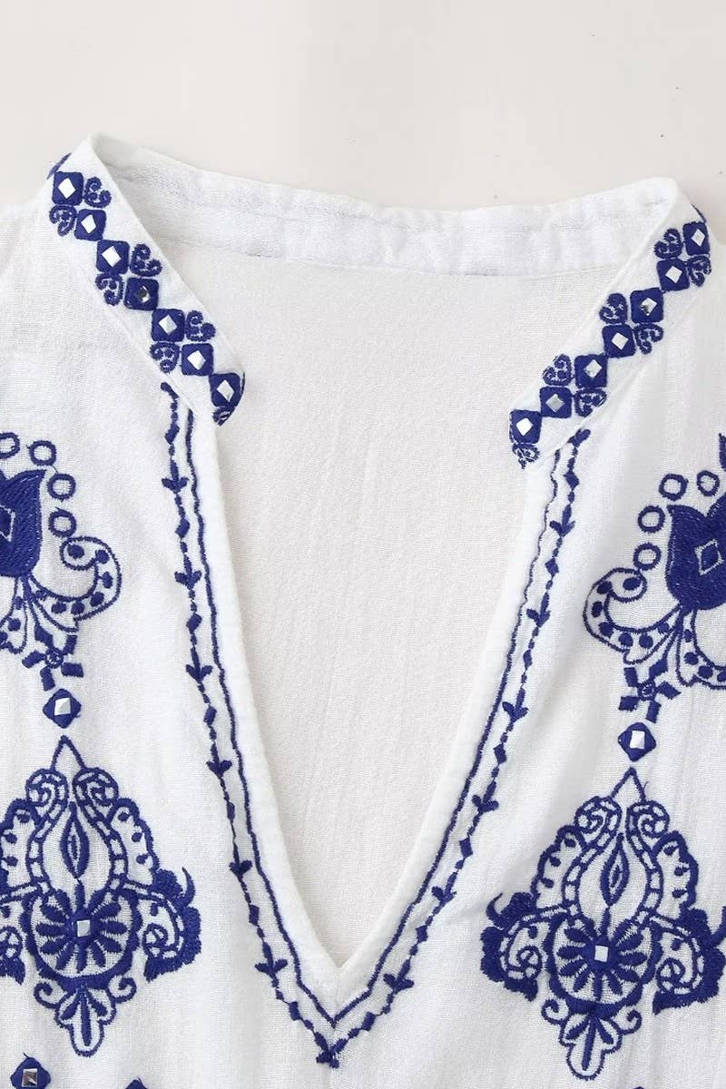 CWTBLL3094_V-NECK EMBROIDERED LOOSE LONG-SLEEVED TOP