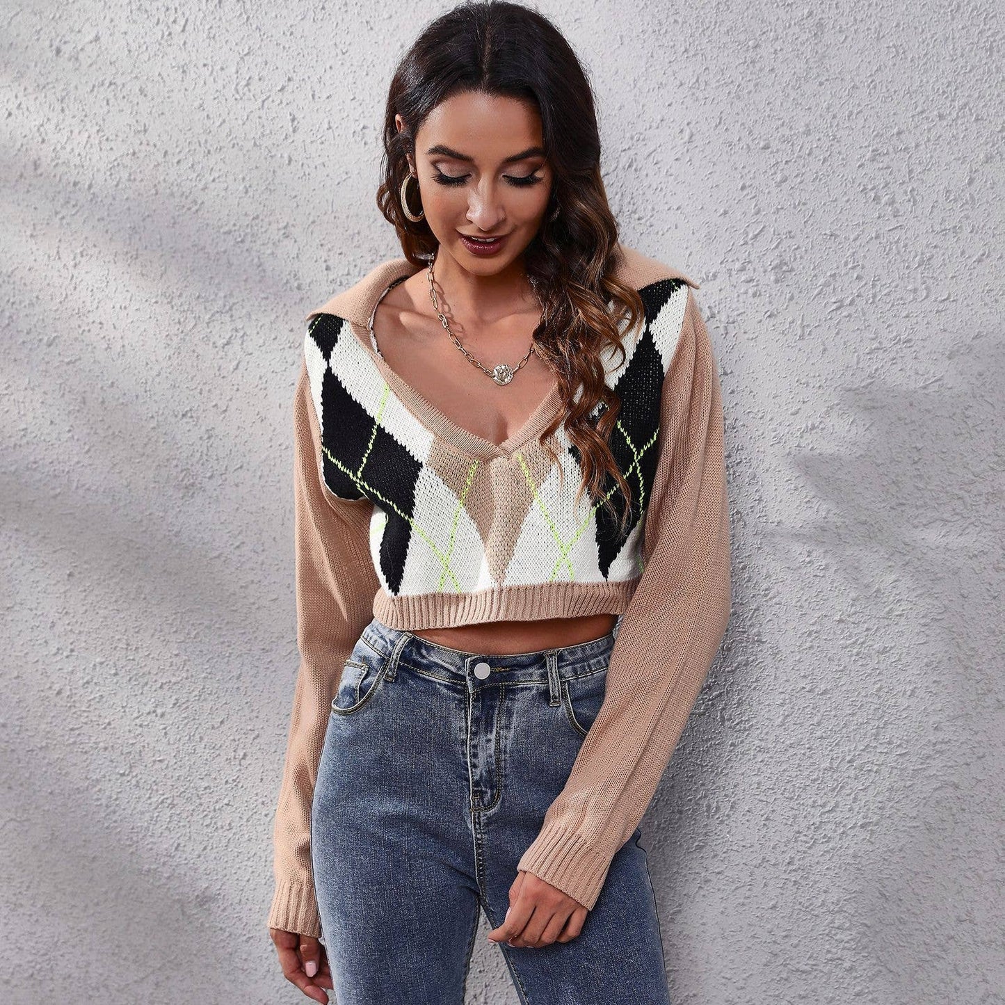 Color matching doll collar short knit sweater