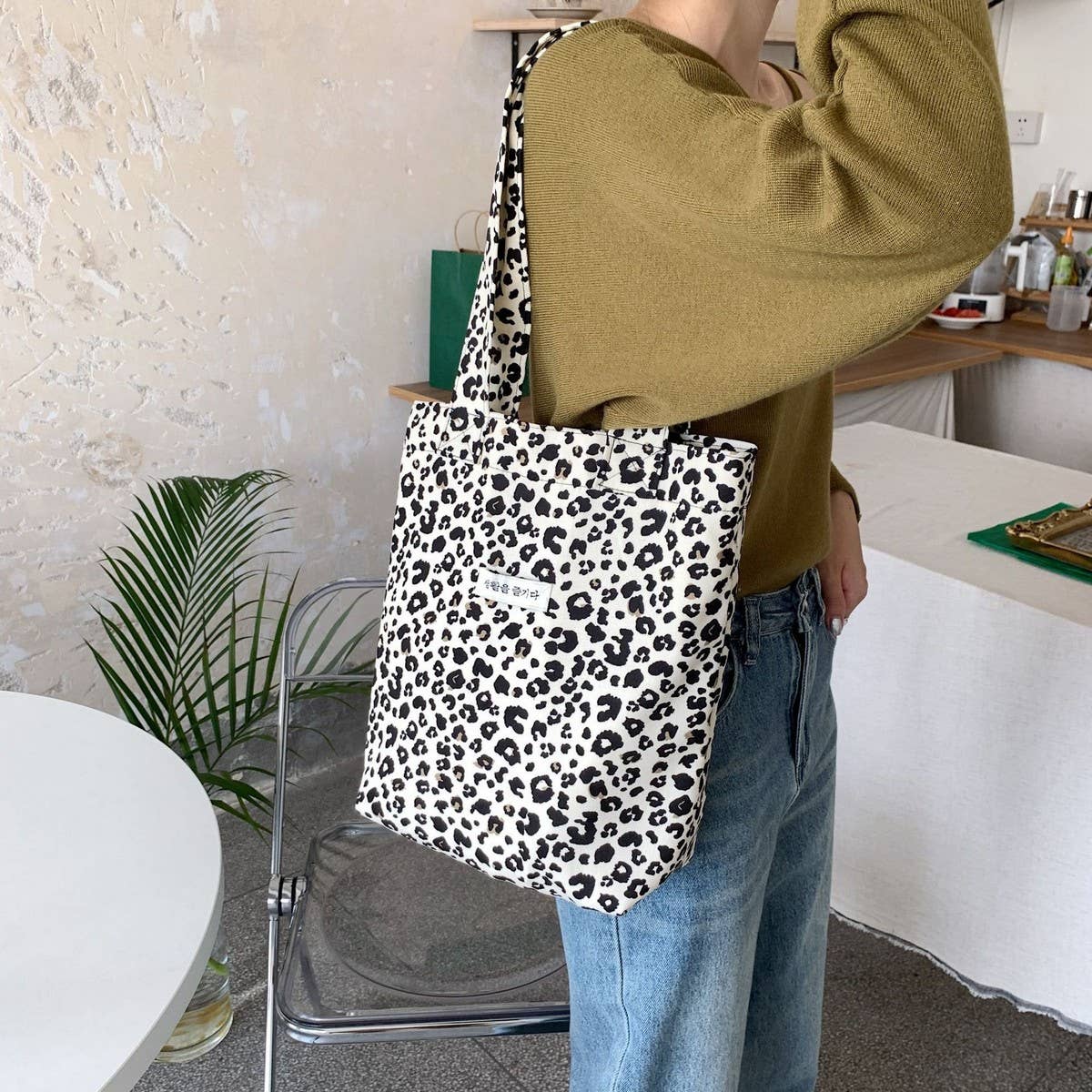 CWAB3905_LEOPARD PRINT LARGE CAPACITY CANVAS SHOULDER BAG