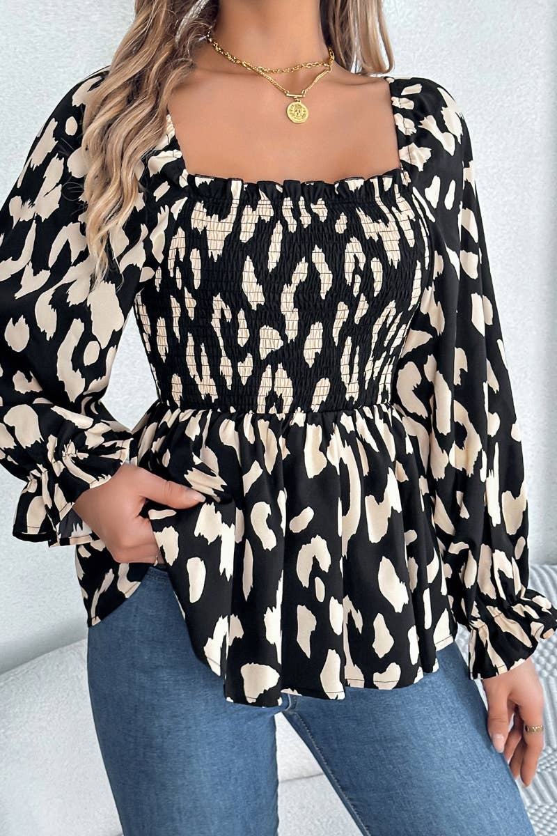 CWTBLL0967_AUTUMN SQUARE COLLAR WOODEN EAR TRIM TOP