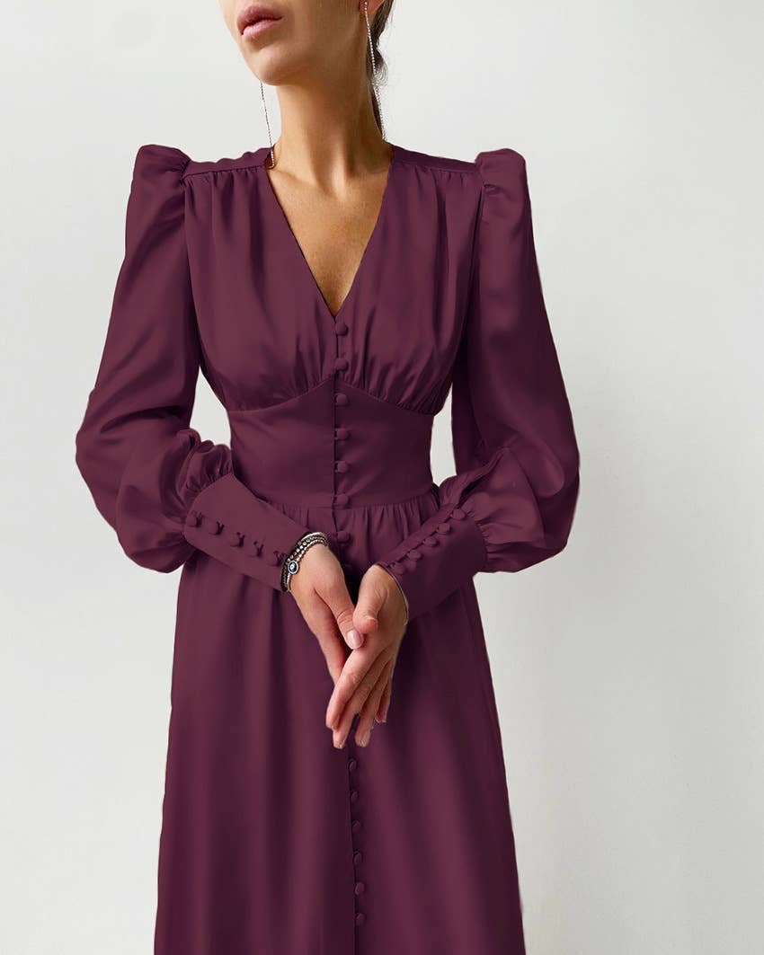 CWDMD4167_VINTAGE SATIN COURT DRESS WITH WAIST AND V-NECK