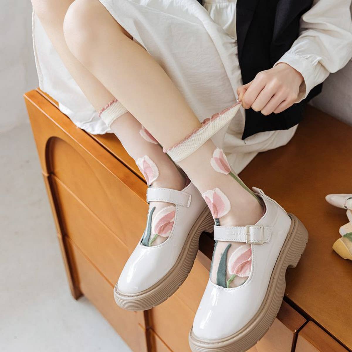 WOMEN TRANSPARENT CRYSTAL GLASS STOCKINGS