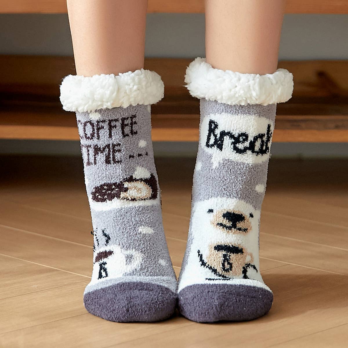WARM CHRISTMAS LEG COVERS PLUSH INDOOR SLIPPERS