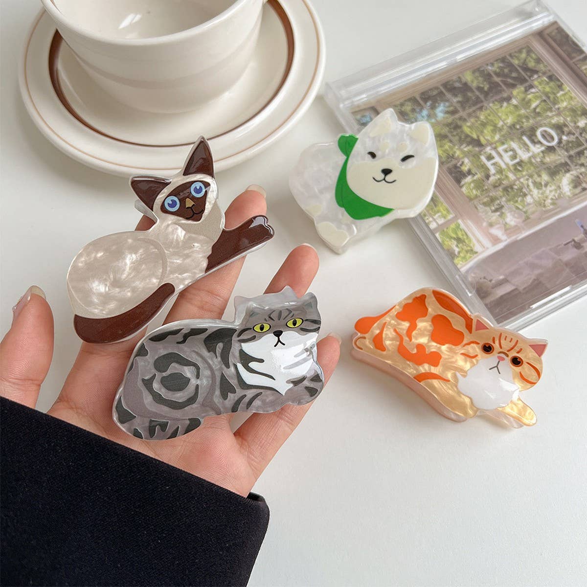Cute Animal Hair Claw Cat & Dog Medium Shark Clip