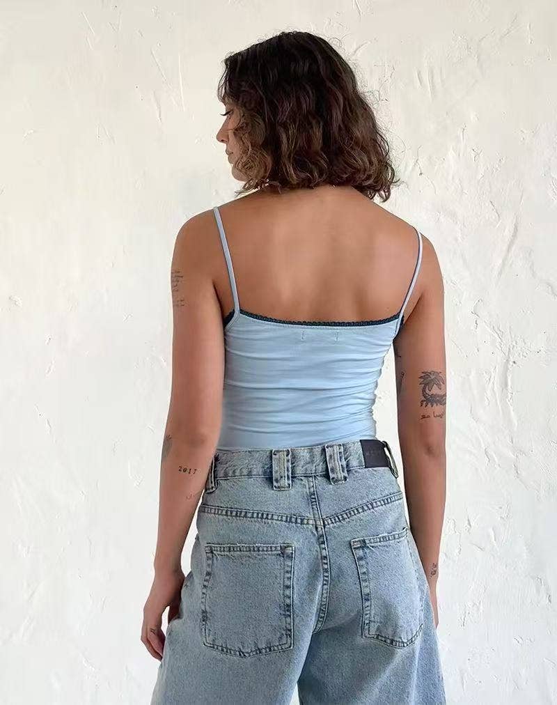 Contrasting color lace bow collage fitted vest