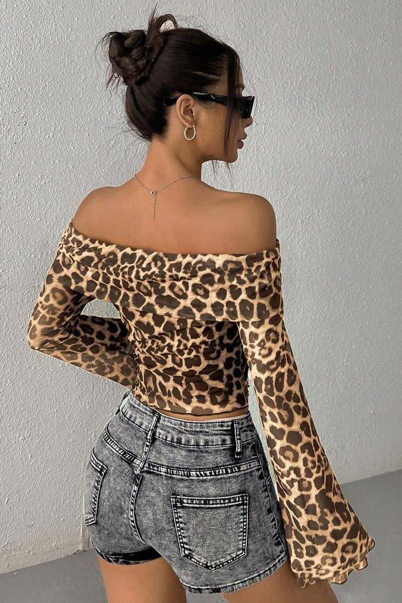 CWTBLL3472_OFF-SHOULDER LONG-SLEEVED LEOPARD PRINT MESH TOP