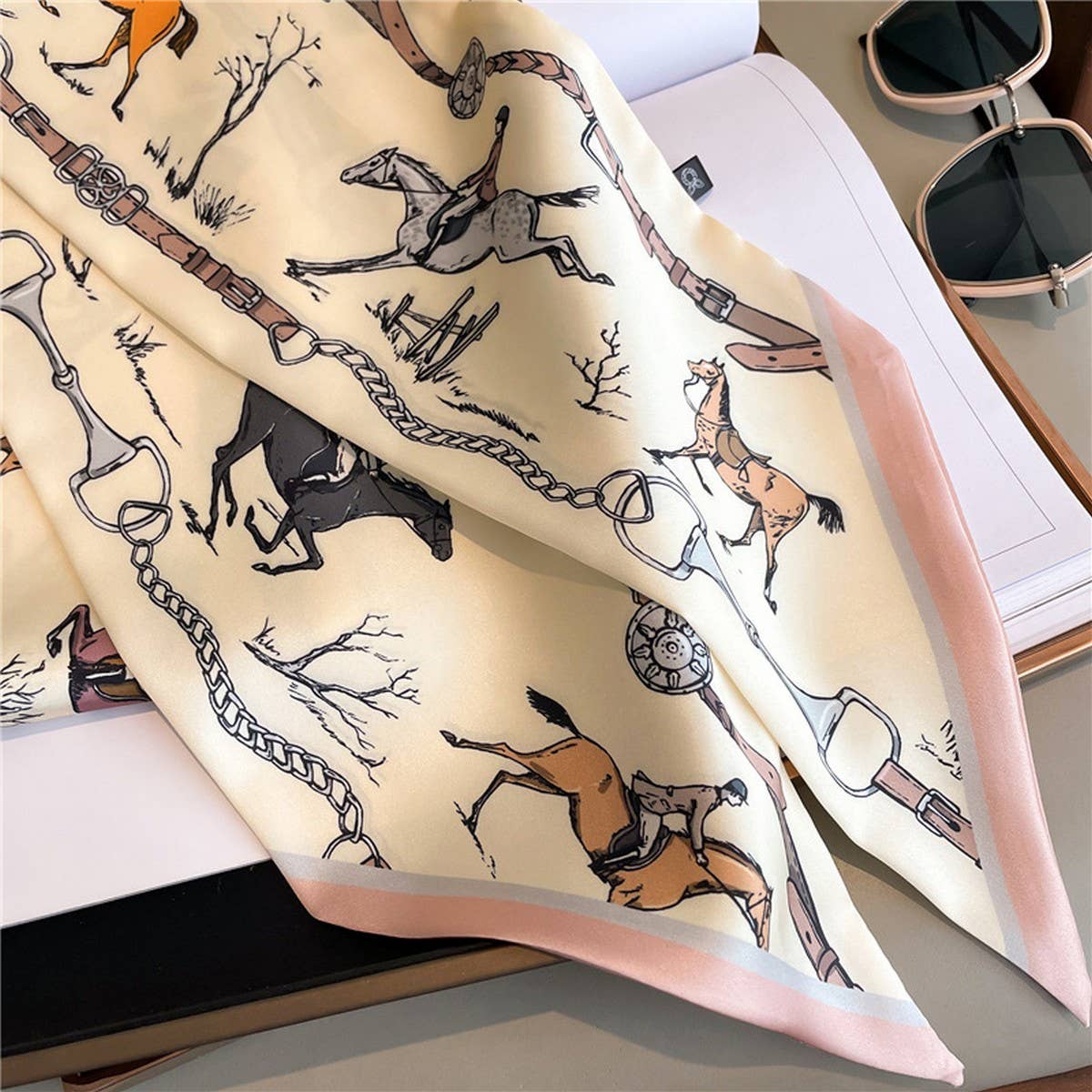 FASHIONABLE AND VERSATILE DOUBLE-LAYER HEAD SCARF_CWASC1513