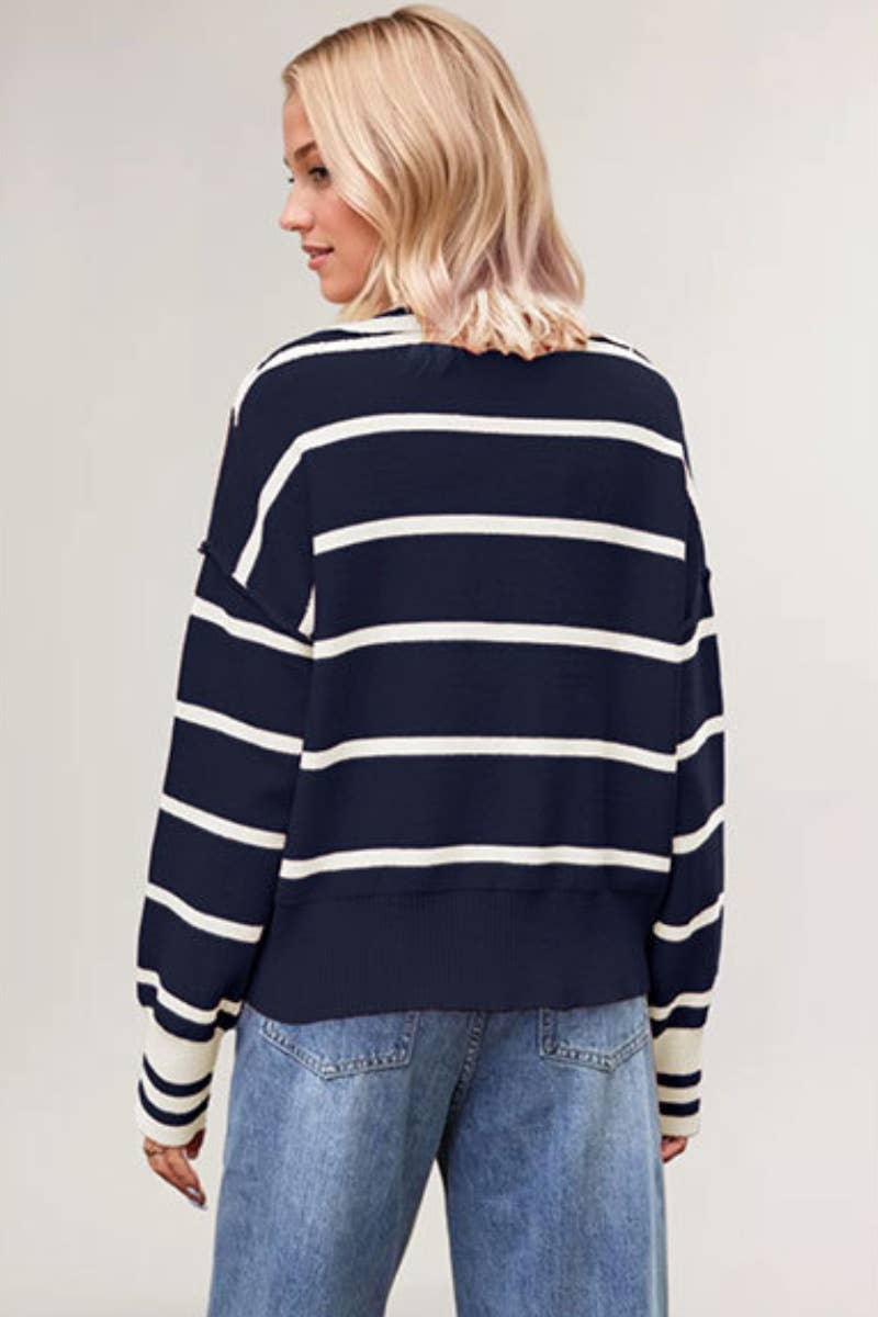 CWOSWL6738_LONG-SLEEVED V-NECK SWEATER WITH LOOSE STRIPES