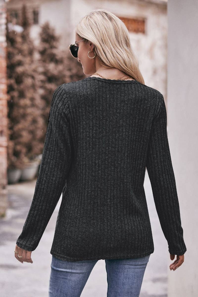 CWOSWL6468_CREW-NECK LONG-SLEEVED SWEATER WITH SPLIT BUTTONS