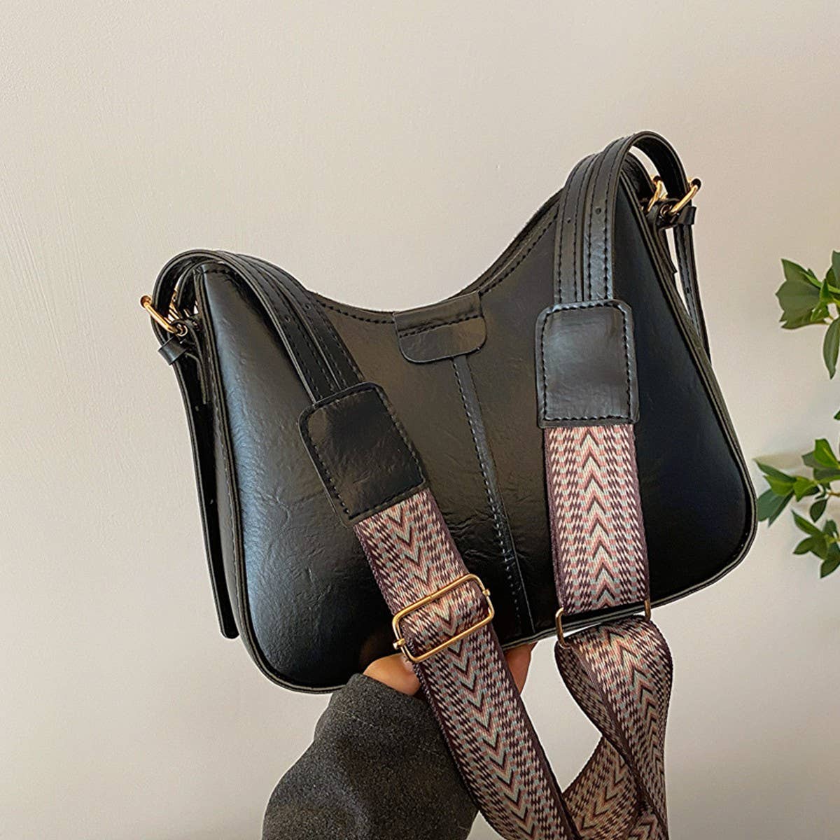 RETRO COMMUTER FASHION CROSSBODY BAG_CWAB3300