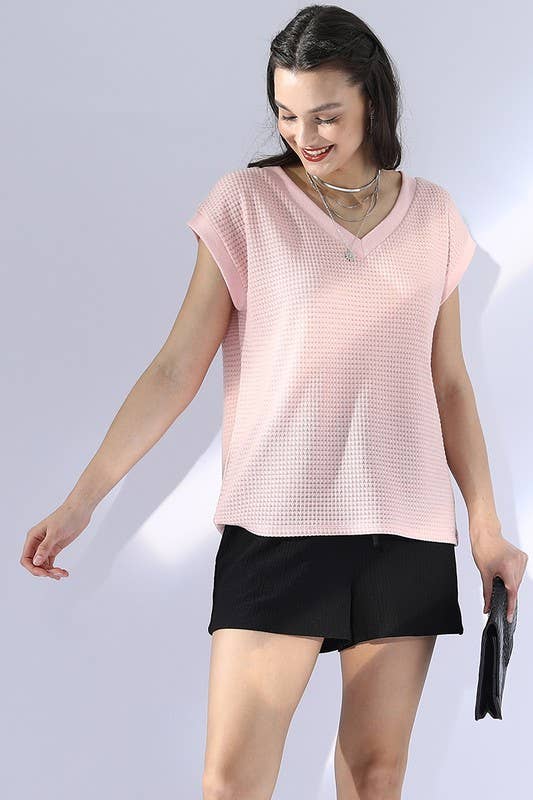 CWTTS694_V NECK SHORT SLEEVE WAFFLE KNIT TOP